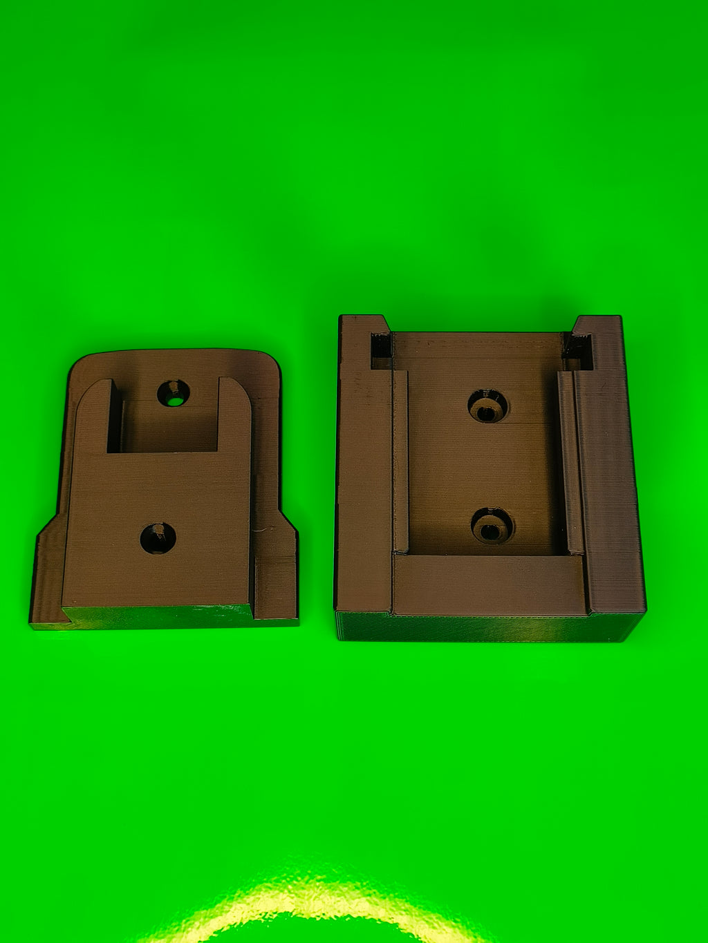 Milwalkee battery and tool holder 2x tool 2x battery